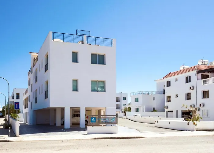 Apartament Sea View Apt*spacious Balcony*200m To The *